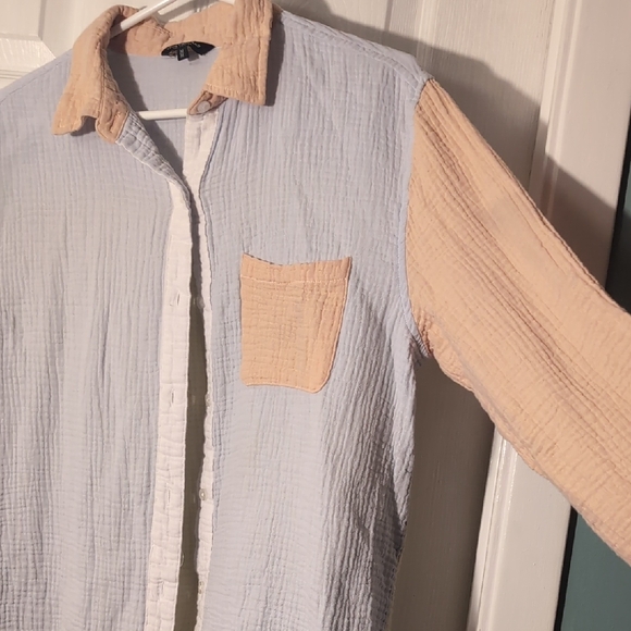 Lucky Brand Light Blue and Peach 100% Cotton Shirt - Picture 5 of 5